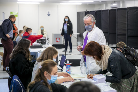 Photo by Lukas April / 15 minutes / Preliminary voting begins in the Seimas elections