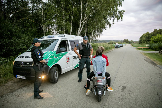 Photo by Lukas April / 15min / Afternoon on duty with the Palanga police