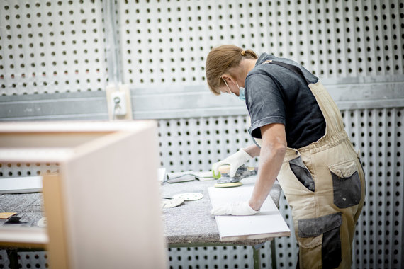 Photo by Lukas Balandis / 15min / Production of furniture pieces for Gendavė UAB NSV2 