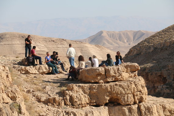 Asm.archyvo nuotr./Lietuvių specialistai dirba su palestiniečių vaikais. Gabrielė Tervidytė 