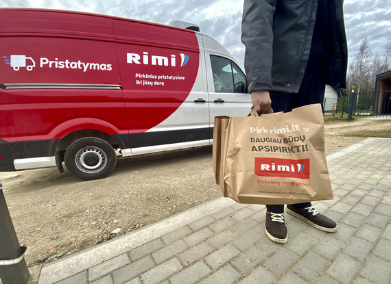 Valdo Kopūstas / 15min photo / Goods delivery 