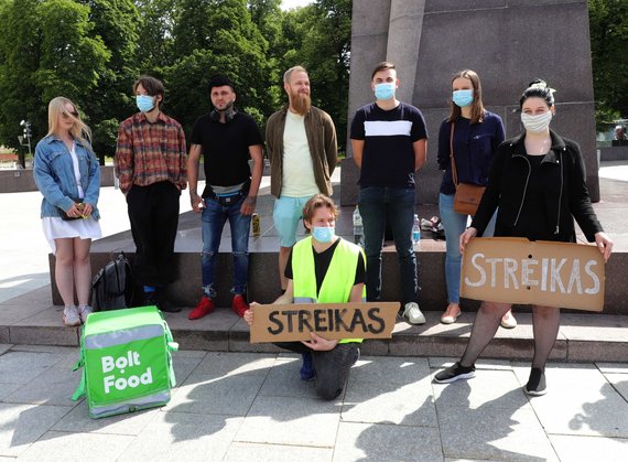 Julius Kalinskas / 15min photo / Bolt Food Courier picket due to unilaterally reduced tariffs