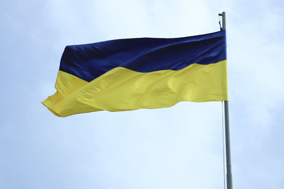 Photo by Erland Abukauskas / 15 minute photo / Ukraine flag