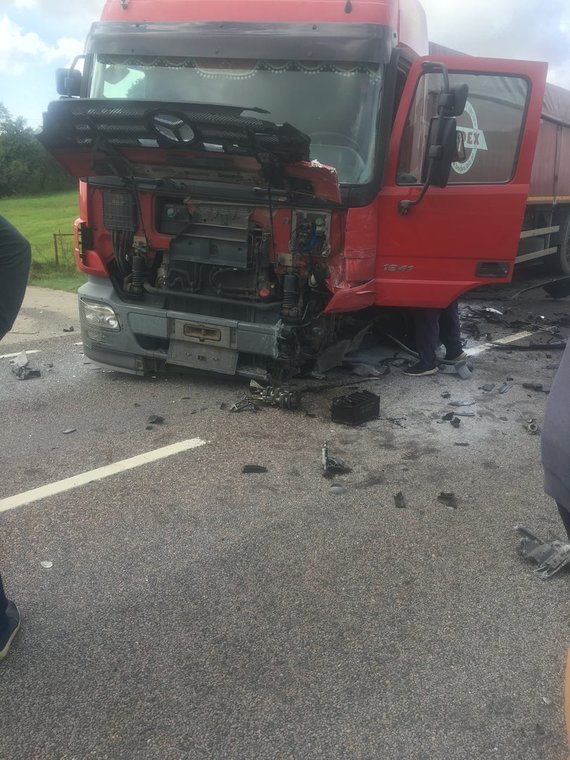 Reader photo Evaldas / Tractor and Smart collide in Prienai district, driver killed