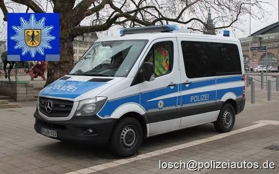 polizeiautos.de nuotr./Vokietijos Federalinės policijos pareigūnų naudojamas „Mercedes-Benz Sprinter“