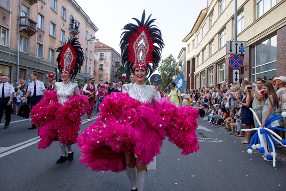 Procession 