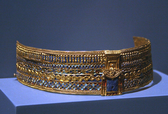 Photo from Wikimedia Commons / G.Fllini found a bracelet for Queen Amanishakhet