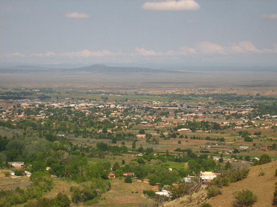 Wikipedia Commons / Taos photo from afar