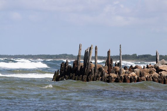 Alvydas Januševičius / 15min photo / Holy sins and hopes disappear in the waves of the Baltic for centuries