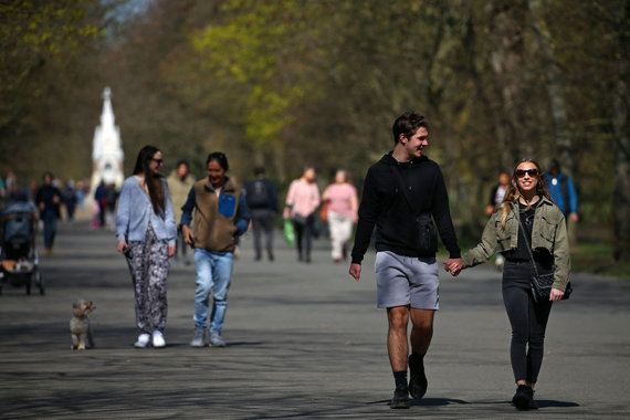 AFP / Scanpix Photo / Warm Monday in London Park