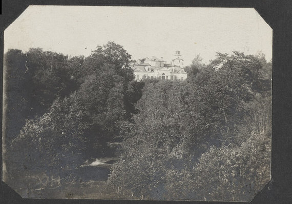 Photo from the archives of the Warsaw Library / Pageržuvis Mansion