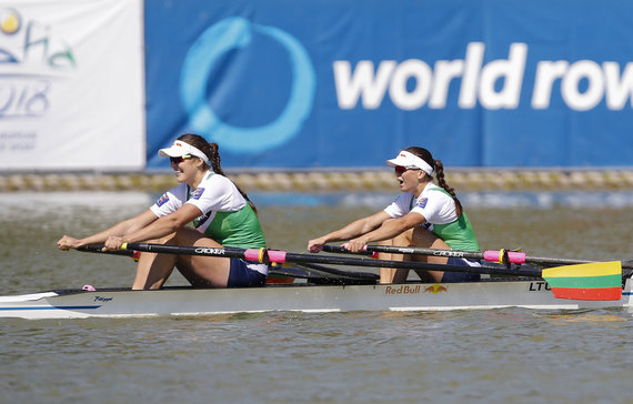 Scanpix / AP photo / Milda Valčiukaitė and Ieva Adomavičiūtė triumphed at the Bulgarian world championships.