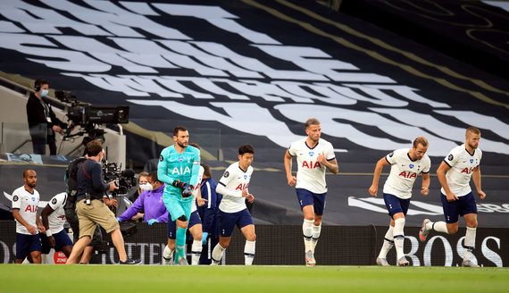 Photo by Scanpix / Higo Lloris and Heung-Min Son.