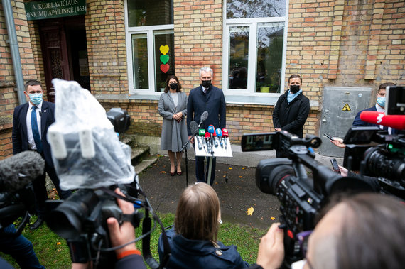 Photo by Žygimantas Gedvila / 15min / President Gitanas Nausėda voted in the elections to the Seimas of the Republic of Lithuania