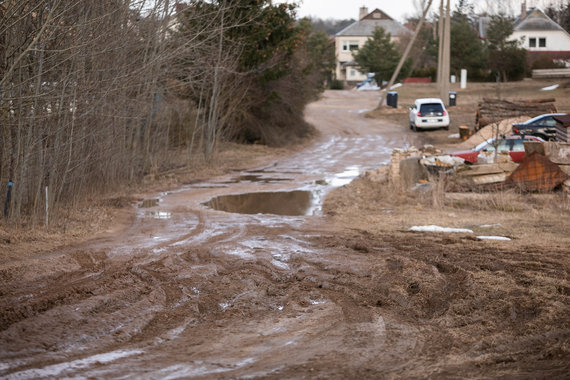 Sigismund Gedvila / 15min photo / Road in poor condition on Gerosios Valios street