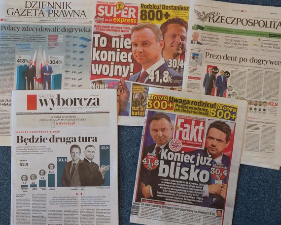 AFP / Scanpix photo / Newspapers in Poland