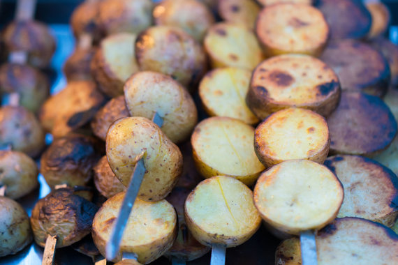 Photo from 123RF.com / Roasted potatoes