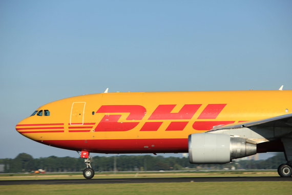 Photo from 123RF.com/DHL Express Shipping