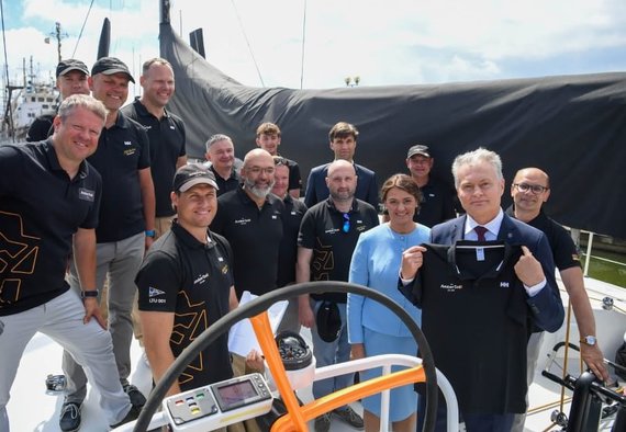 Photo by Robertas Dačkus / President of the Republic of Lithuania G. Nausėda on the Ambersail 2 deck. 