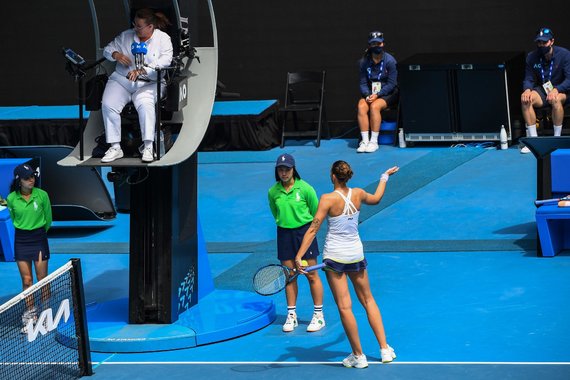 AFP / Scanpix photo / Karolina Pliškova disputes with the tower judge at the Australian Open