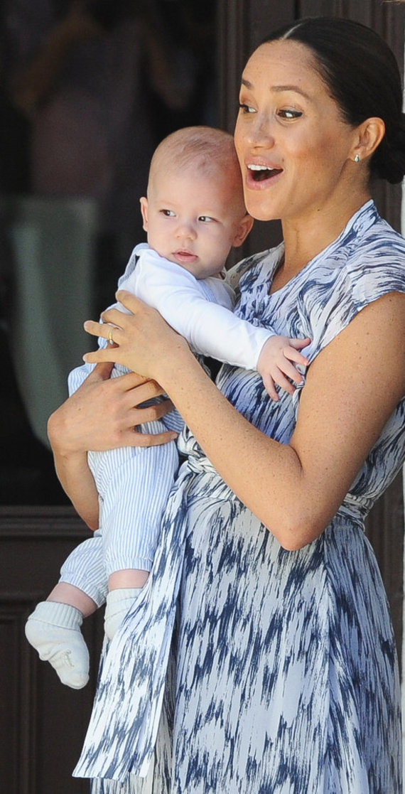 Photo by Vida Press / Meghan Markle with her son Archie