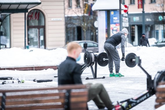 Arno Strumila / 15min photo / The athletes did a joint training session in Vincas Kudirka square