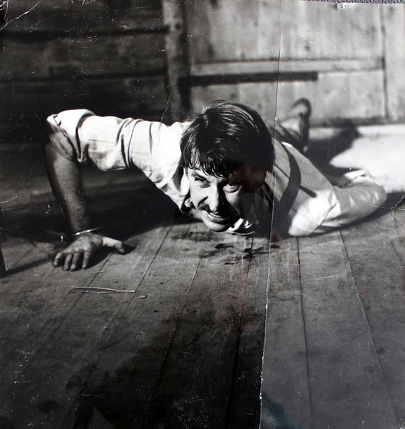 Photo from personal album / Vytautas Tomkus. Tadas Blinda in the Goose Tavern, 1972