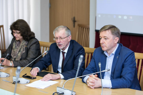 Photo by Julius Kalinskas / 15min / R.Baškienė, G.Kirkilas and R.Karbauskis