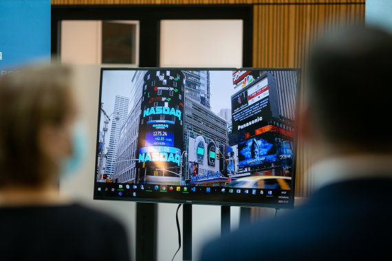 Photo by Žygimantas Gedvila / 15min photo / Start of trading of Ignitis Group shares on the Nasdaq Vilnius stock exchange