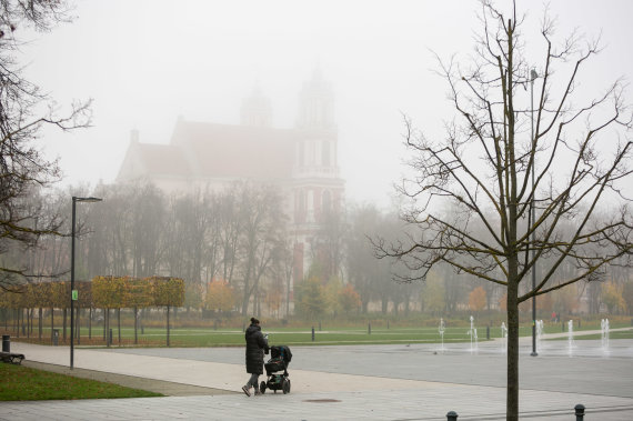 Sigismund Gedvila / 15min photo / Lukiškės Square in the eastern fog