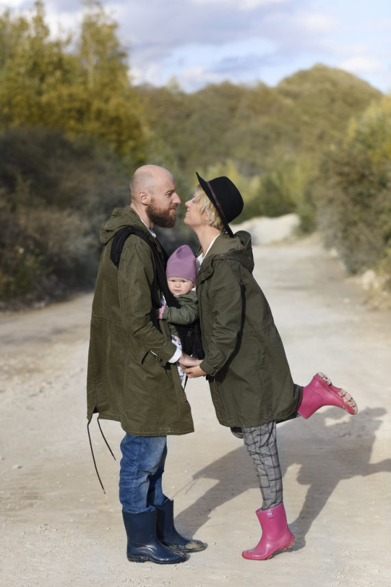 Photo by Daiva Kielė / Bogdan Sienkievičius and Kamilė Kielaitė-Sienkievič with their daughter Liuka