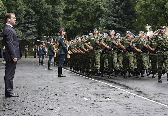 „Scanpix“ nuotr./Rusijos prezidentas dabar galės pats nuspręsti, kur ir kada pasiųsti kariuomenę.