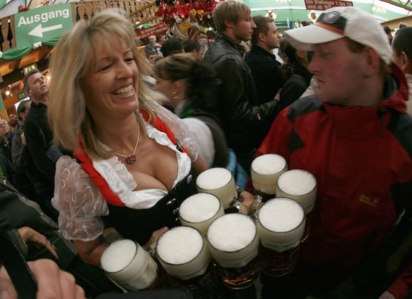 „Reuters“/„Scanpix“ nuotr./Bavarijos alaus šventė