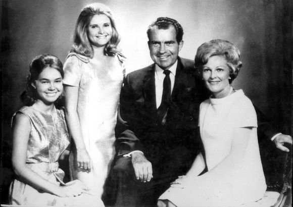 „Scanpix“ nuotr./Telma Kethrin Nixon – 37-ojo JAV vadovo Richardo Milhouso Nixono, vadovavusio šaliai 1939-1974 metais, žmona.