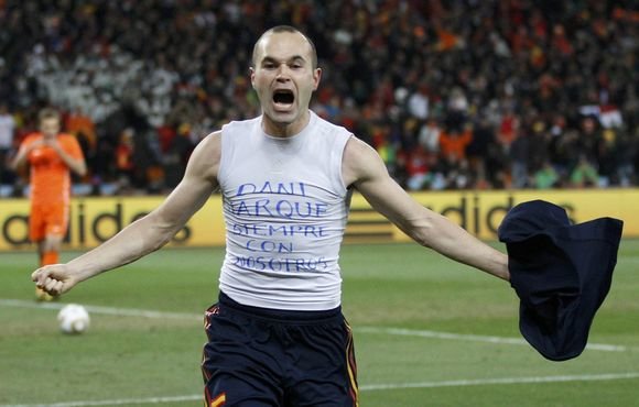 „Reuters“/„Scanpix“ nuotr./A.Iniesta įvartį skyrė mirusiam draugui