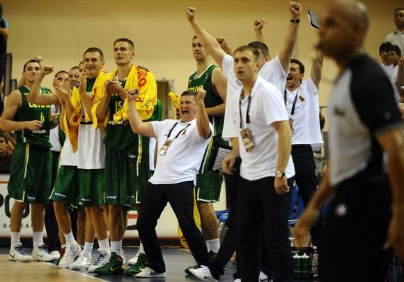 AFP/„Scanpix“ nuotr./Lietuvos krepšinio rinktinė dvejas rungtynes iš eilės puikiai sužaidė ketvirtą kėlinį