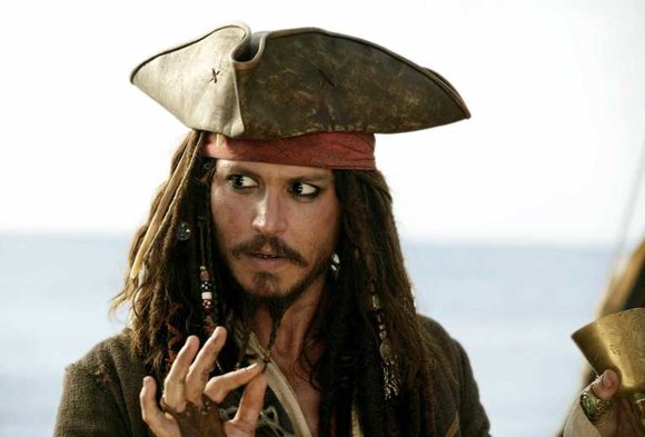 „Scanpix“ nuotr./Johnny Deppas naujoje „Karibų jūros piratų“ dalyje vėl atgis kaip kapitonas Džekas Sperou. 