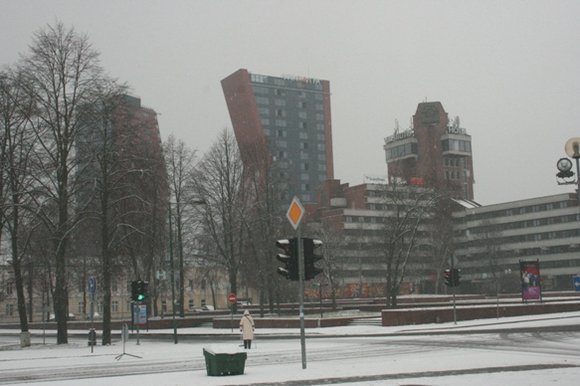 A.Jašinskienės nuotr./Atgmimo aikštė nepasikeitė nuo sovietmečio, kai buvo nukelta Lenino skulptūra