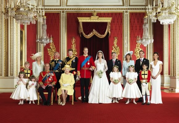 „Reuters“/„Scanpix“ nuotr./Oficiali karališkų vestuvių nuotrauka