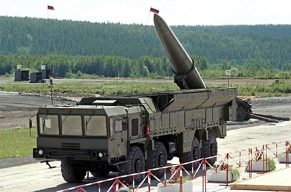 AFP/„Scanpix“ nuotr./Rusijos raketiniai kompleksai „Iskander“ bus dislokuoti Lietuvos pašonėje.