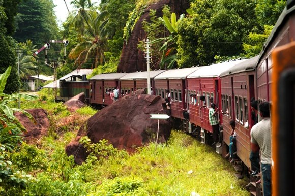 123rf.com nuotr./Traukinys Šri Lankoje.