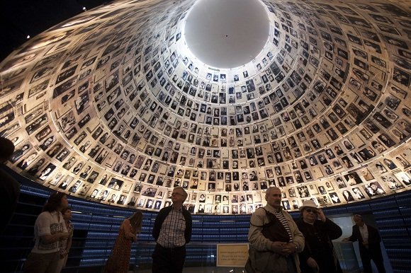 AFP/„Scanpix“ nuotr./Holokausto aukų memorialas „Jad Vašem“ Jeruzalėje