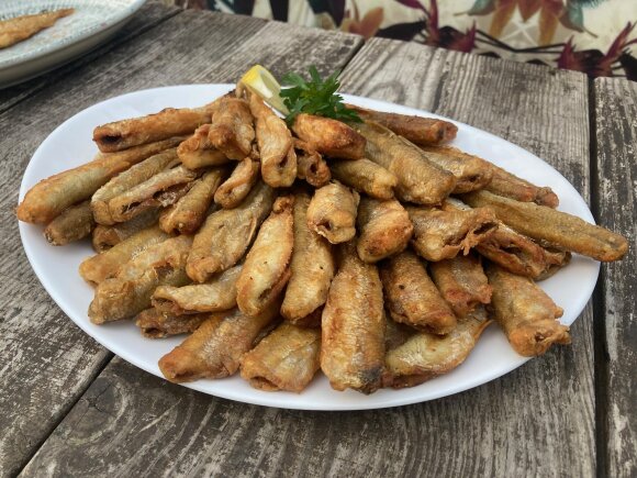 Aurelijos Jašinskienės / 15min.lt nuotr./Keptos stintos