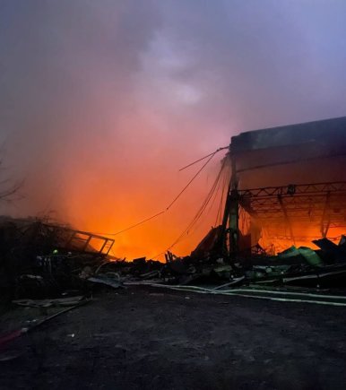 Nuotr. iš socialinių tinklų/Sunaikinti bendrovės sandėliai