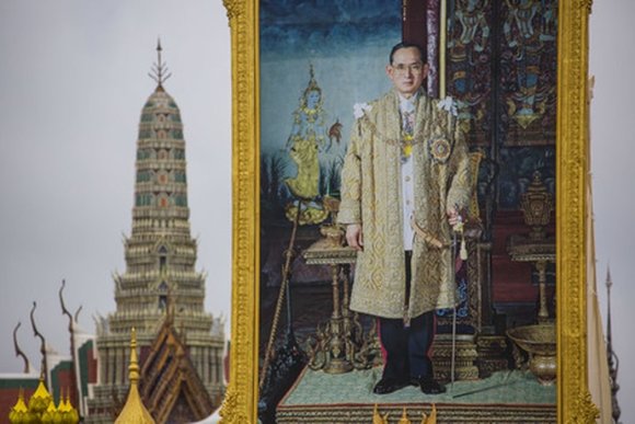 „Scanpix“ nuotr./Karaliaus Rama IX mirties metinių pagerbimas Bankoke, 2020-ieji, spalio 13 d.