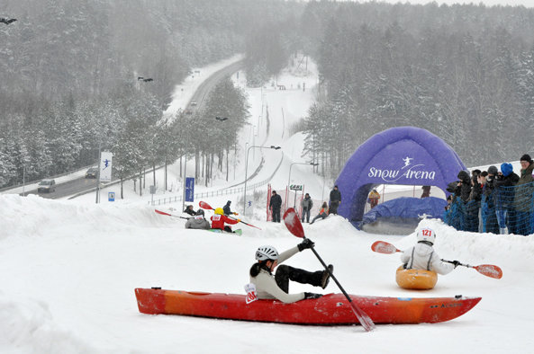 Snow arenos iliustr./Varžybose „Snow Kayak 2014“ bus nauja kliūtis