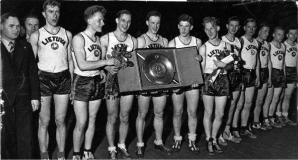 Lietuvos rinktinė – 1937 m. Europos krepšinio čempionai