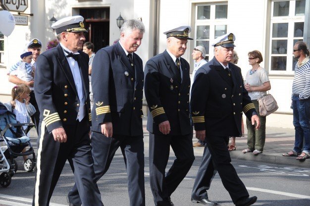 L.Don nuotr./Kapitonų eisena per Jūros šventę, pirmas iš kairės – Morganas von Gegerfeltas