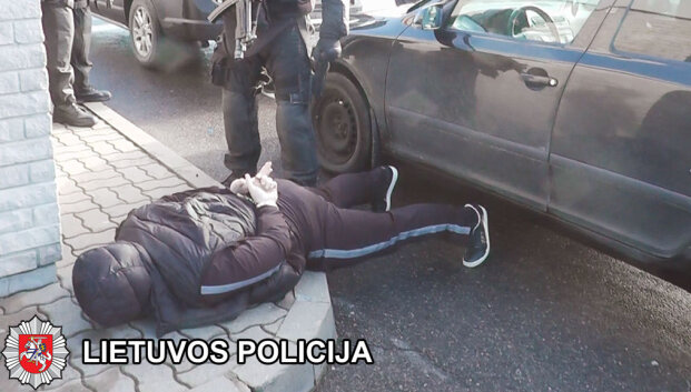 Kaip policija peržengė ribas: atskleisti slaptos operacijos prie&scaron; &bdquo;Lapinų&ldquo; grupuotės narį užkulisiai