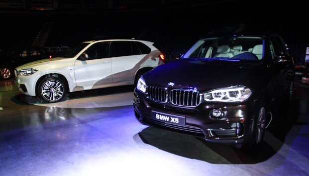 Sporto ir pramogų arenoje pristatytas naujos kartos BMW X5